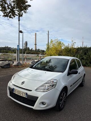 Clio 1.5 DCI 75 EXPRESSION CLIM 2014 occasion 69320 Feyzin