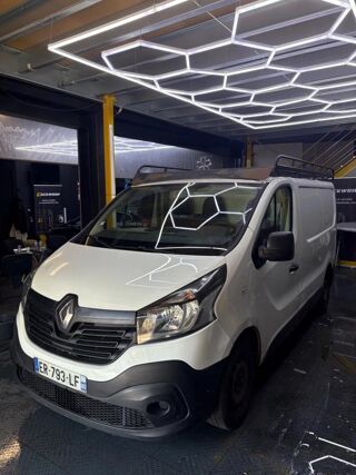 Trafic FOURGON 1.6 DCI 95 1T2 L1H1 GRAND-CONFORT START-STOP 2017 occasion 91250 SAINTRY-SUR-SEINE