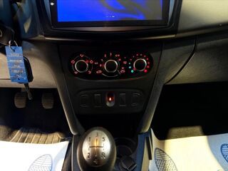 Sandero 1.0 SCE 75 LAUREATE 2018 occasion 84100 ORANGE