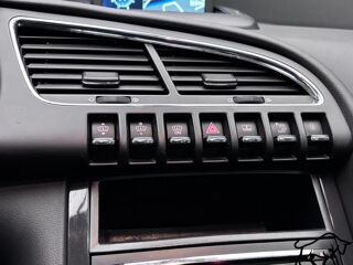 3008 GENERATION-I 1.6 BLUEHDI 120 CROSSWAY EAT BVA START-STOP 2015 occasion 13150 TARASCON