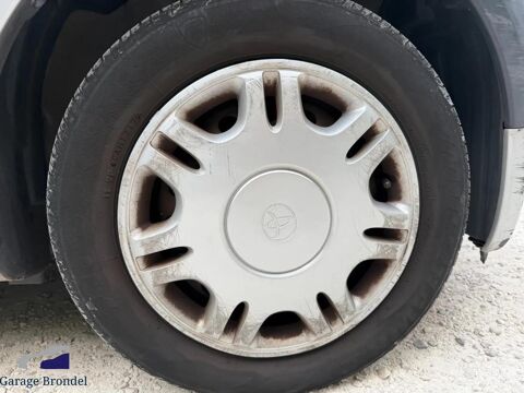 Yaris 2002 occasion 69580 Sathonay-Camp