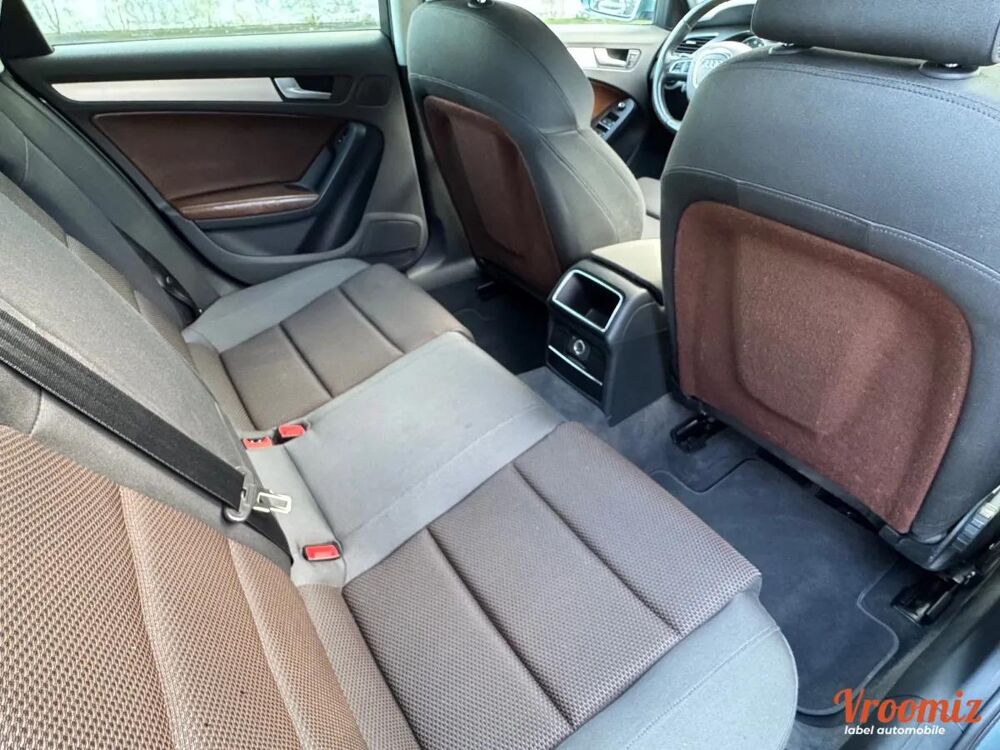 A4 2.0 TFSI 210 AMBIENTE QUATTRO S-TRONIC BVA 2010 occasion 64110 Maz&egrave;res-Lezons