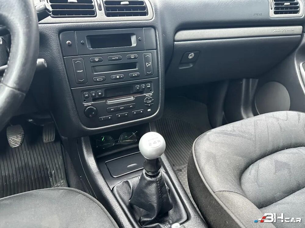 406 COUPE 2.0 135 AIRBAGS 2001 occasion 33980 Audenge