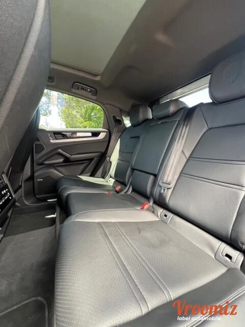 Cayenne 3.0 E-HYBRID 470H 305 PHEV 25.9KWH BVA 2024 occasion 94520 P&eacute;rigny