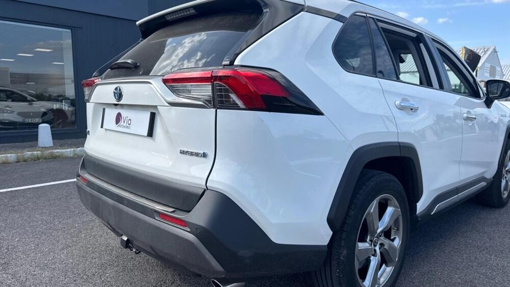 RAV 4 Lounge 2WD / Suivi complet Toyota 2019 occasion 60200 Compi&egrave;gne