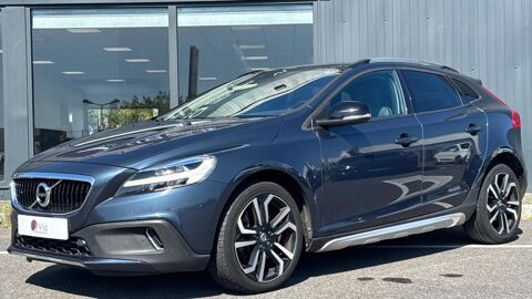 V40 CROSS-COUNTRY 2.0 D3 150 OVERSTA EDITION / V&eacute;hicule suivi 2017 occasion 60200 Compi&egrave;gne