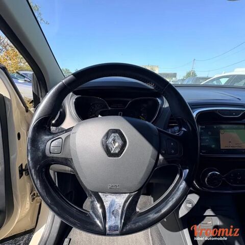 Captur 0.9 TCE 90 ENERGY HELLY HANSEN START-STOP 2015 occasion 78490 Galluis