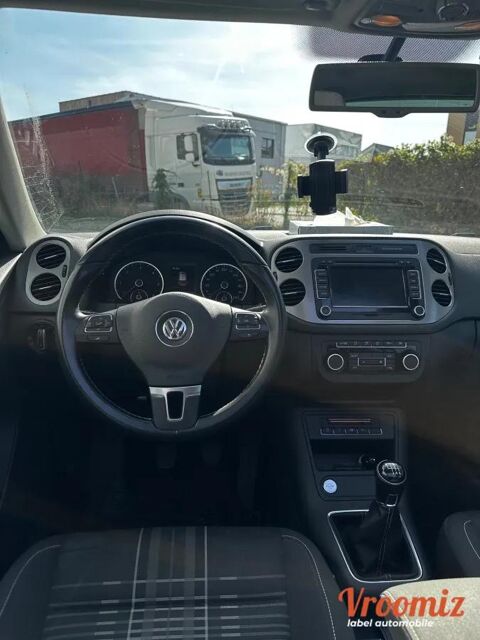 Tiguan 2.0 TDI 110 BLUEMOTION LOUNGE 2015 occasion 94520 P&eacute;rigny