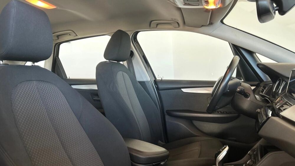 Serie 2 ACTIVE-TOURER 1.5 216 D 115 BUSINESS BVA 2019 occasion 17600 Saujon