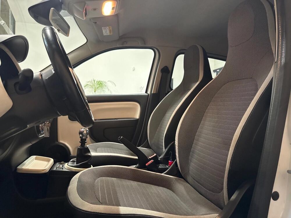 Twingo 0.9 TCE 90 ENERGY INTENS 2016 occasion 78410 Aubergenville