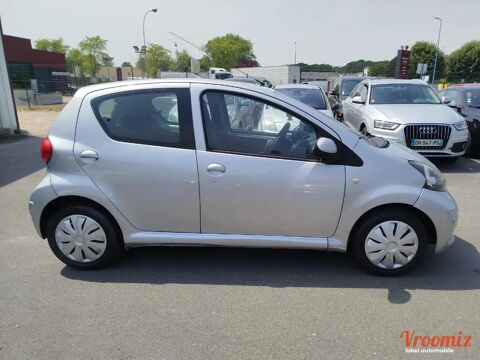 Toyota Aygo 1.0 VVTI 70 CONFORT MULTIMODE BVA 2006 occasion Fleury-les-Aubrais 45770