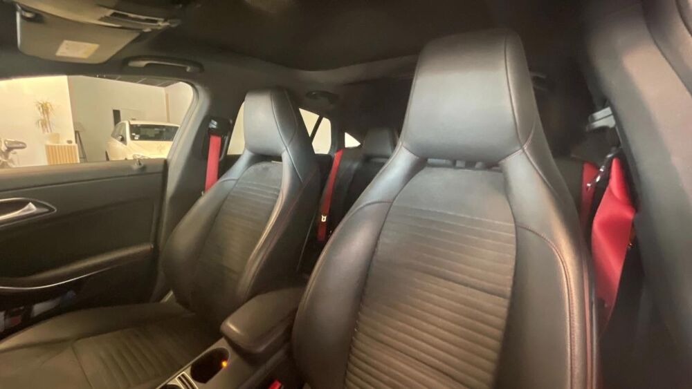 Classe CLA 45 AMG CLA 45 AMG 4Matic (117.952) 2017 occasion 33600 Pessac