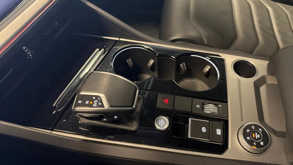 Touareg E HYBRID Elegance eHybrid 4Motion 2021 occasion 33600 Pessac