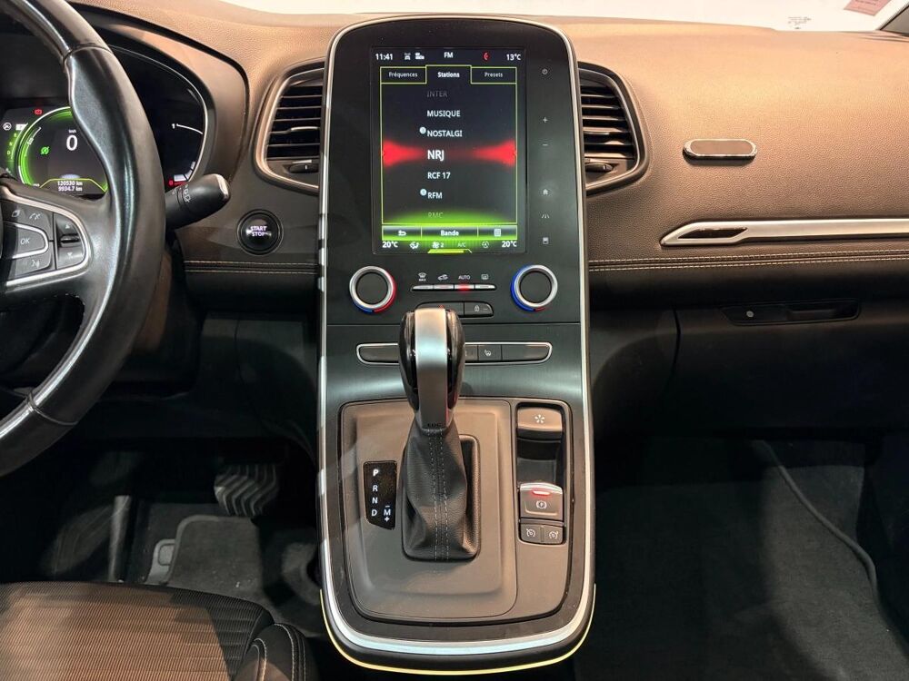 Grand scenic IV 1.6 DCI 160 ENERGY INTENS EDC BVA 2017 occasion 17000 La Rochelle
