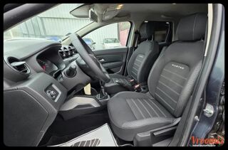 Duster 1.5 DCI 110 PRESTIGE 4X2 2018 occasion 18390 Saint-Germain-du-Puy