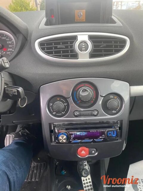 Clio 1.2 75 AUTHENTIQUE 2012 occasion 88100 SAINT-DIE-DES-VOSGES
