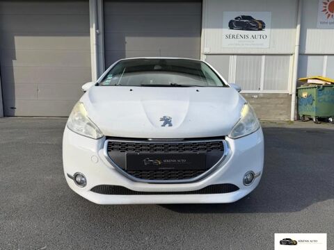 Peugeot 208 GENERATION-I 1.2 VTI 80 ALLURE 2013 occasion Le Haillan 33185