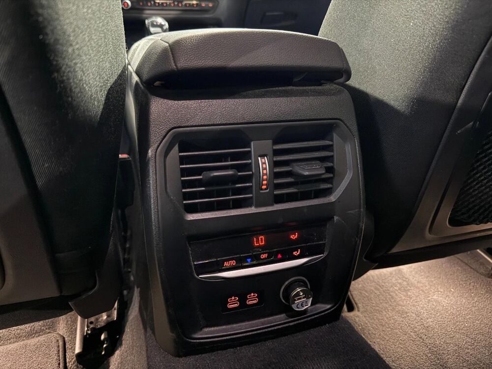 S&eacute;rie 3 330 I 330 i Lounge 2019 occasion 62400 B&eacute;thune