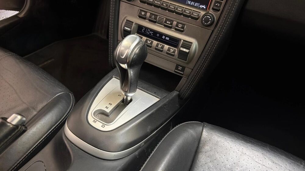 911 Carrera S Coup&eacute; 3.8 355 Tiptronic S 2006 occasion 91380 Chilly-Mazarin