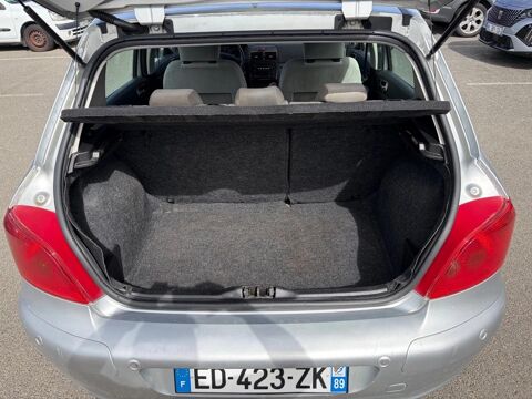307 1.6 HDI 110 GRIFFE 2005 occasion 77700 SERRIS