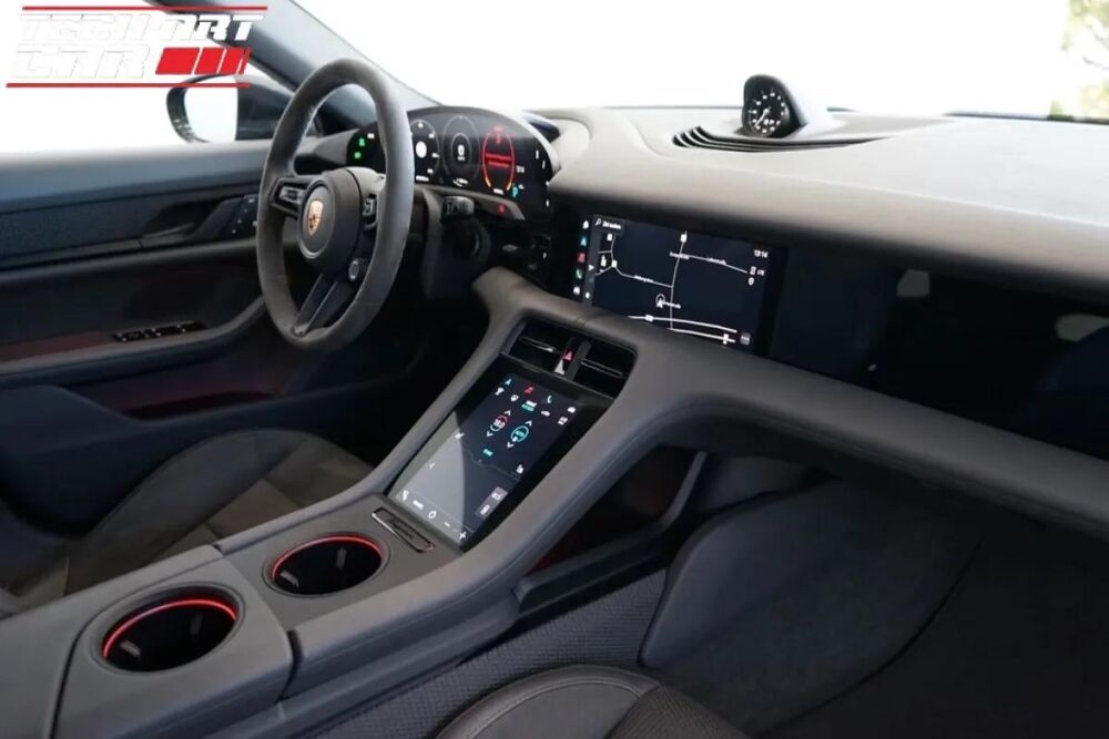 Taycan CROSS-TURISMO ELECTRIC 476H 380 93.4KWH PERFORMANCE-PLUS 4 B 2022 occasion 57800 FREYMING-MERLEBACH