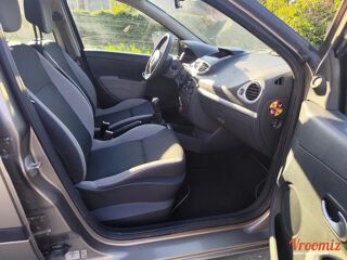 Clio 1.2 75 EXPRESSION CLIM 2011 occasion 86130 Saint Georges les Baillargeaux