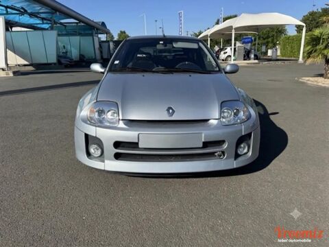 Clio 2001 occasion 49570 Montjean-sur-Loire