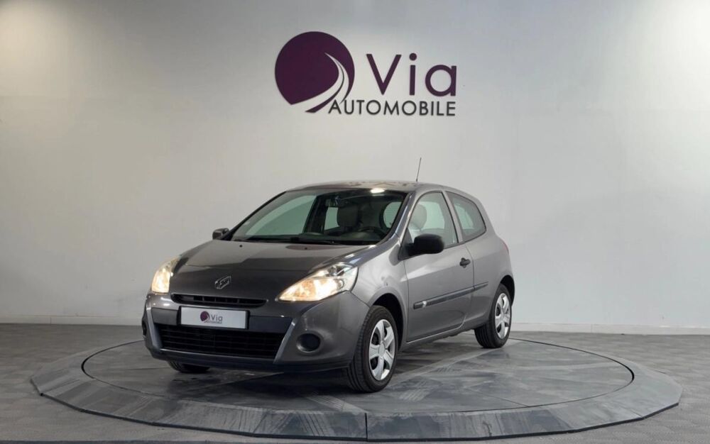 Clio 1.5 DCI Authentique 2011 occasion 62400 B&eacute;thune