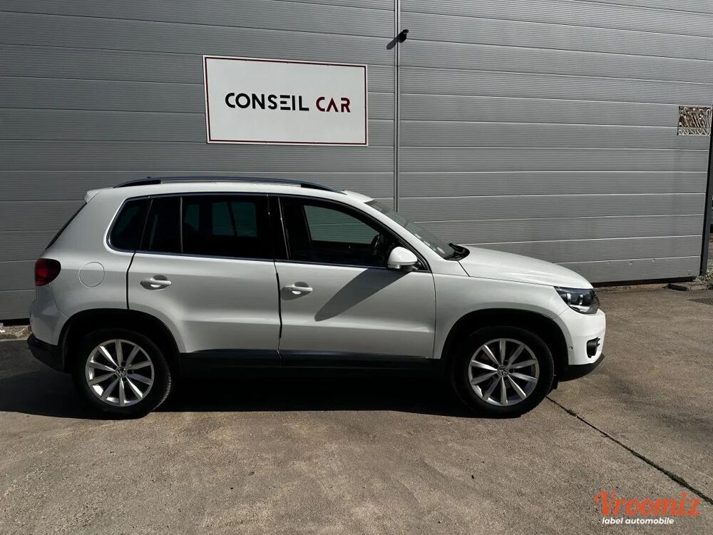 Tiguan 2.0 TDI 110 BLUEMOTION LOUNGE 2015 occasion 94520 P&eacute;rigny