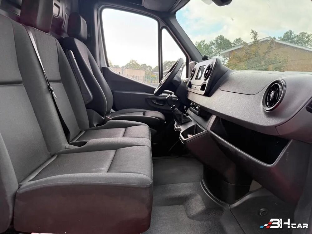 Sprinter FOURGON 2.0 315 CDI 150 3T5 37 FIRST RWD 2023 occasion 33980 Audenge