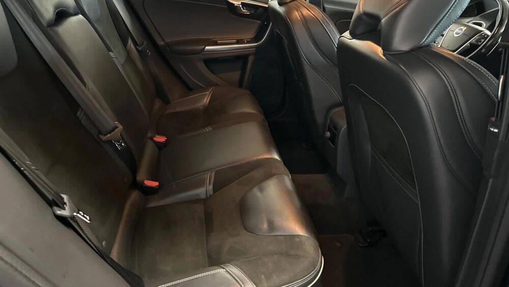 V60 D3 R-Design 2016 occasion 76190 Auzebosc