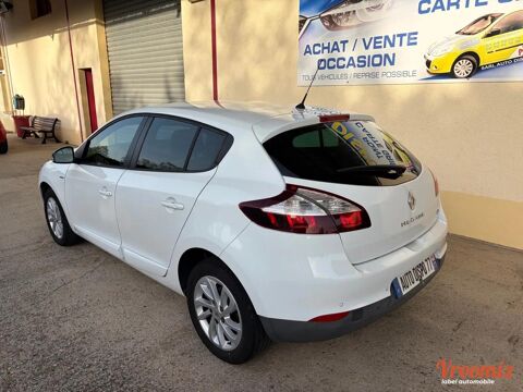 M&eacute;gane 1.5 DCI 95 LIMITED 2015 occasion 77250 &Eacute;cuelles