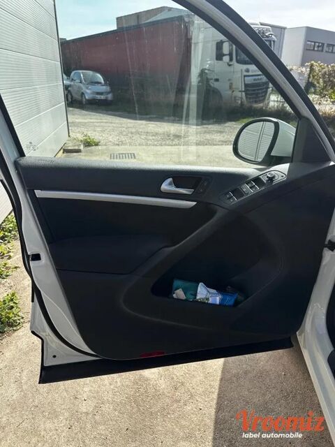 Tiguan 2.0 TDI 110 BLUEMOTION LOUNGE 2015 occasion 94520 P&eacute;rigny