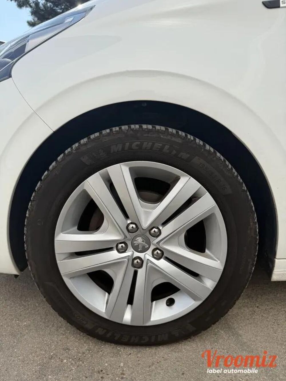 208 GENERATION-I 1.2 PURETECH 80 ACTIVE 2016 occasion 94520 P&eacute;rigny