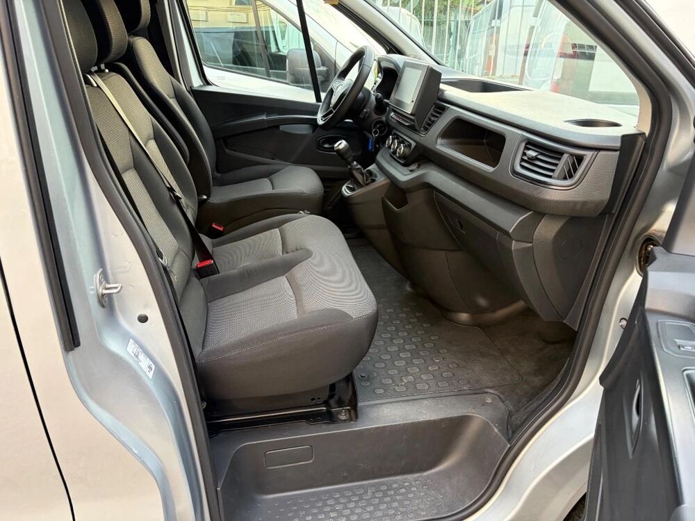 Trafic COMBI 2.0 DCI 150 L2 ENERGY ZEN START-STOP 2022 occasion 69003 LYON
