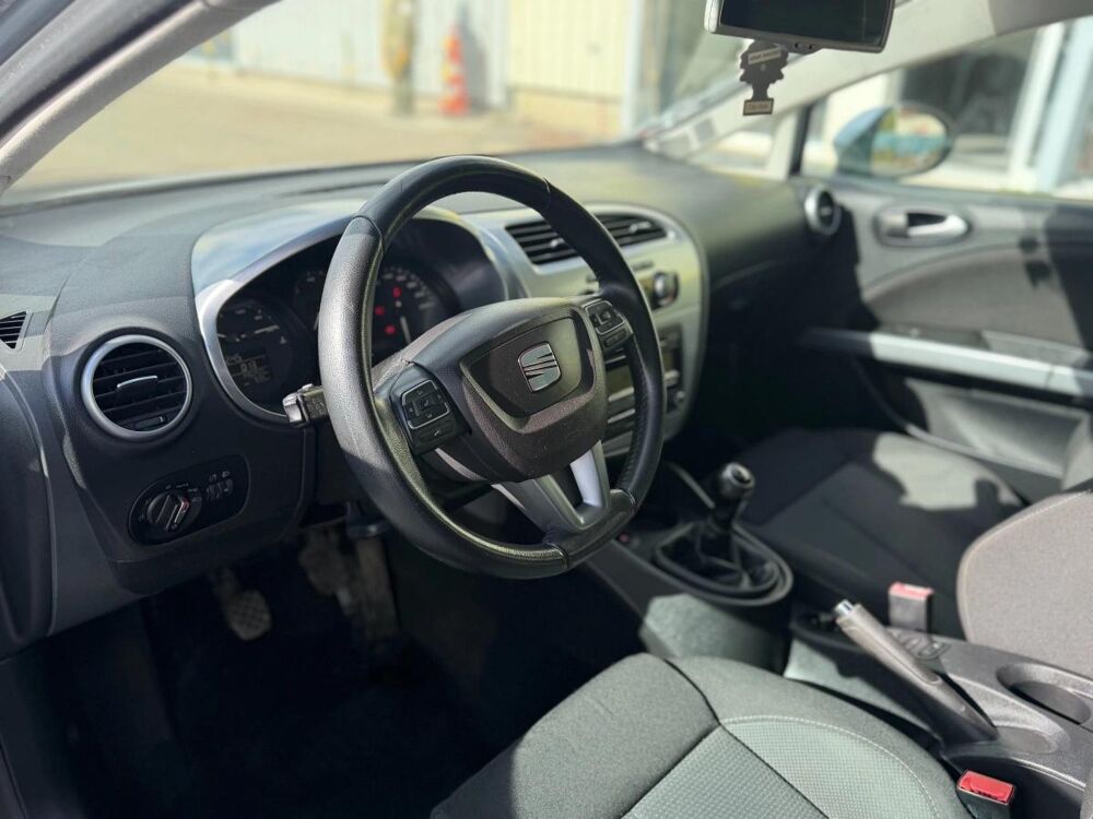 Leon 1.6 TDI 105 2011 occasion 78630 Orgeval