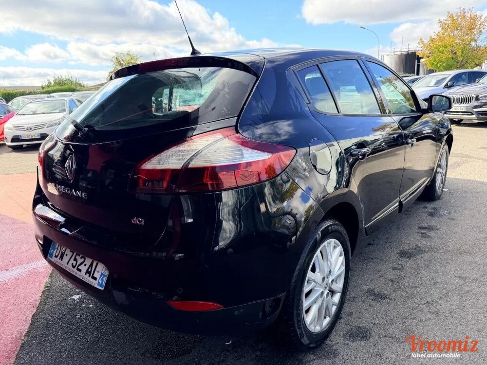 M&eacute;gane 1.5 DCI 95 ENERGY LIFE 2015 occasion 41000 Blois