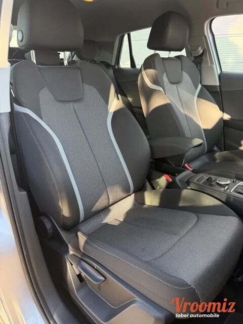 Q2 1.4 TFSI COD 150 BUSINESS LINE S-TRONIC BVA 2017 occasion 94520 P&eacute;rigny