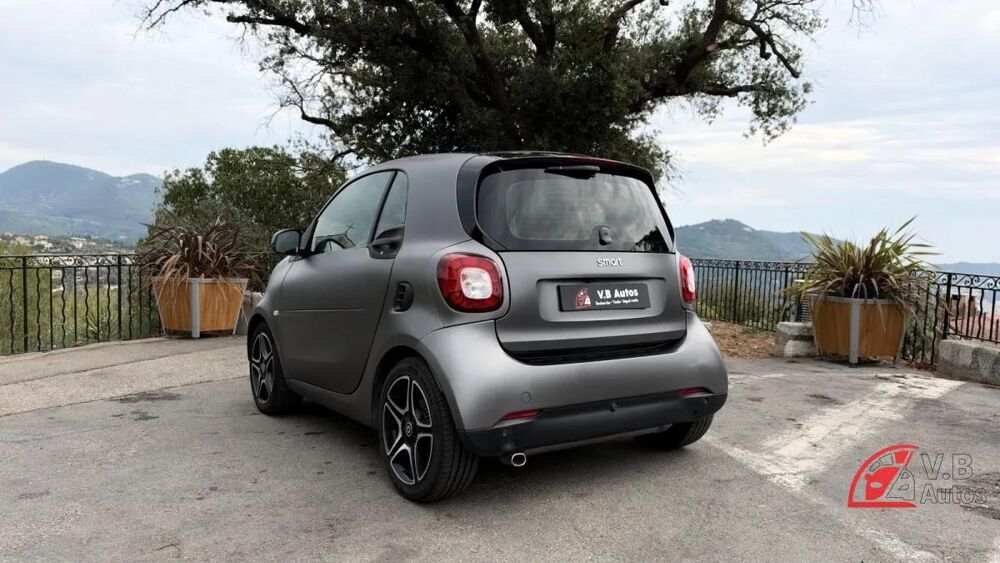 ForTwo 0.9 T 90 PRIME TWINAMIC BVA 2018 occasion 06220 Antibes