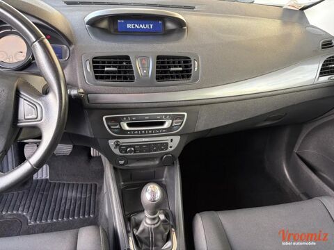 M&eacute;gane 1.5 DCI 95 LIMITED 2015 occasion 77250 &Eacute;cuelles