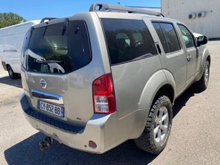 Pathfinder 2.5 DCI 170 PLATINUM 4WD 2009 occasion 84320 ENTRAIGUES-SUR-LA-SORGUE