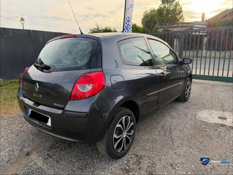 Clio 1.4 100 EXPRESSION 2006 occasion 95420 MAGNY EN VEXIN