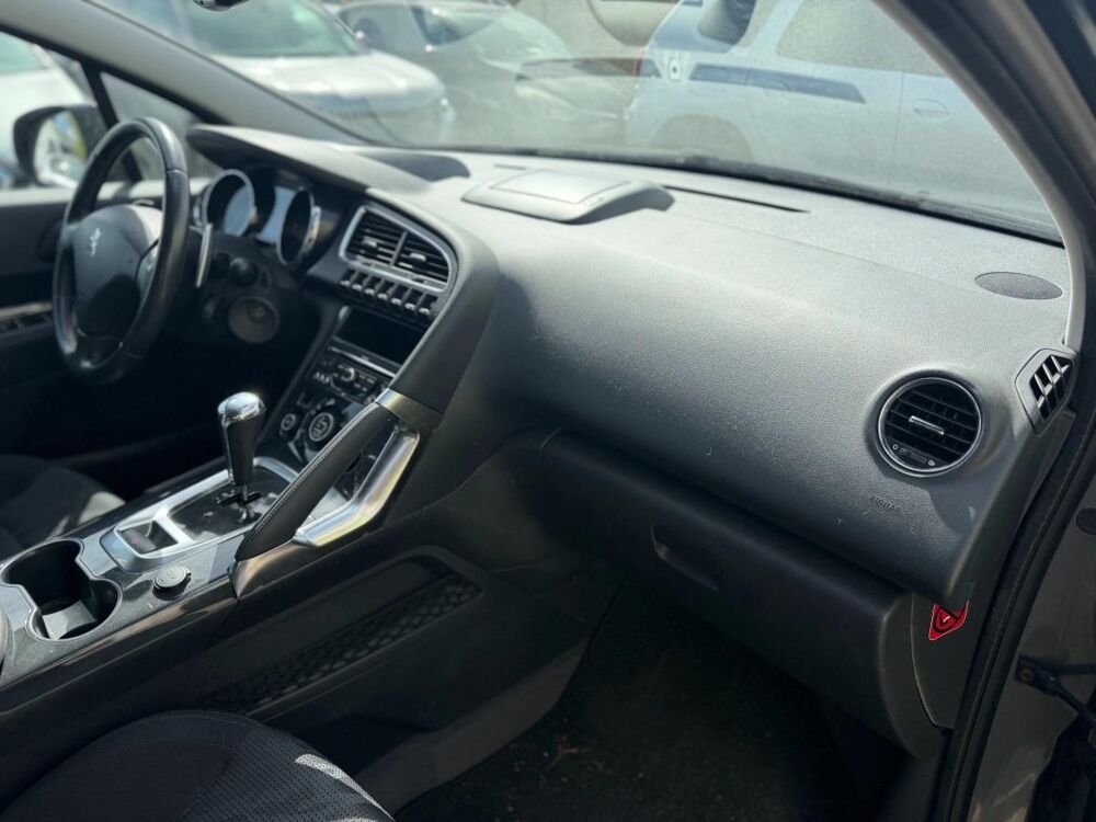 3008 GENERATION-I 1.6 HDI 110 PREMIUM BMP BVA 2011 occasion 78630 Orgeval