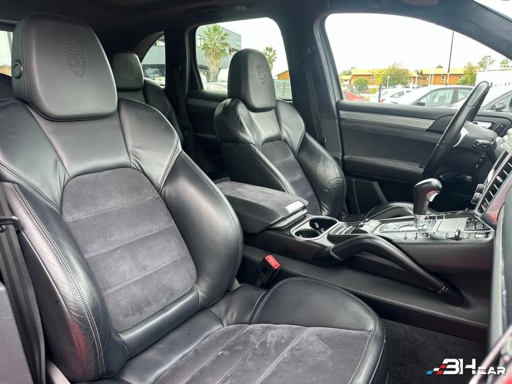 Cayenne 4.8 420 GTS TIPTRONIC-S BVA 2012 occasion 33980 Audenge
