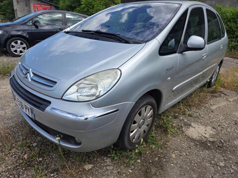 Annonce voiture Citroën Xsara 2500 €