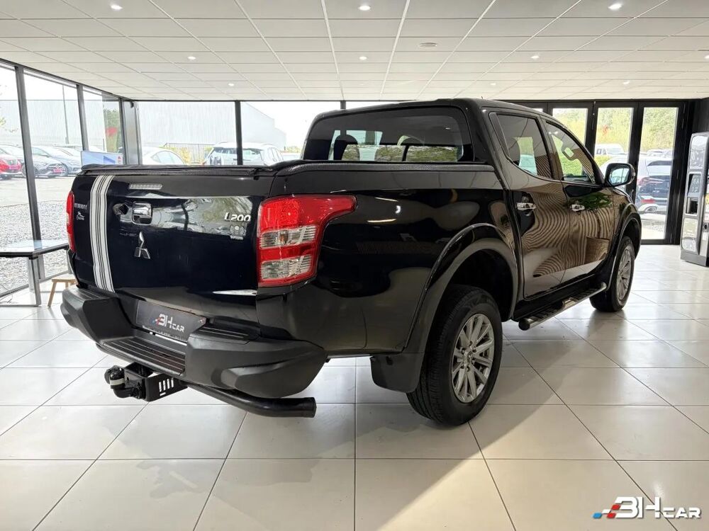 L200 DOUBLE CAB 2.4 DID 180 INSTYLE 4WD BVA 2016 occasion 45450 Fay-aux-Loges