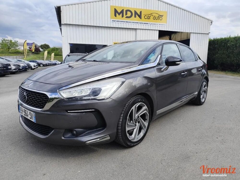 DS5 2.0 BLUEHDI 180 SPORT CHIC EAT BVA 2016 occasion 86130 Saint Georges les Baillargeaux