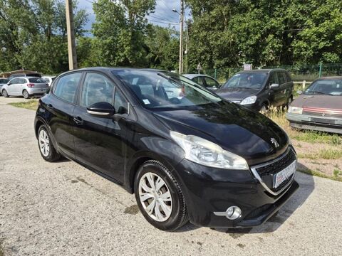 Peugeot 208 1,6 HDI 92 CH PAIEMENT EN 4 FOIS JUSQU'A
