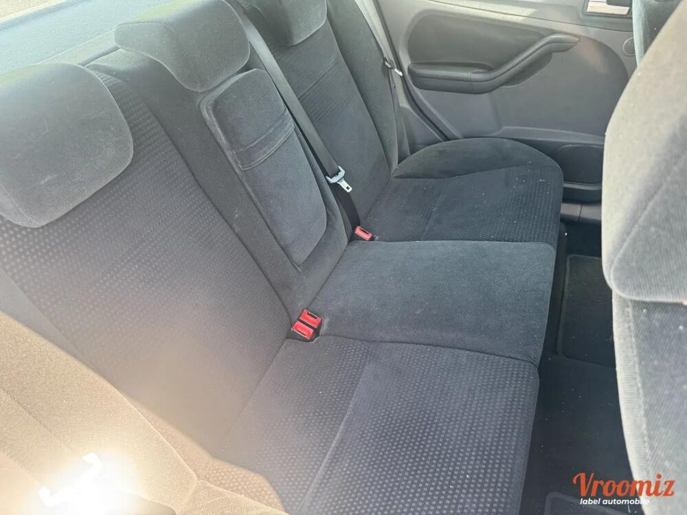 Focus 2.0 TDCI 135 GHIA 2004 occasion 89340 Villeneuve-la-Guyard