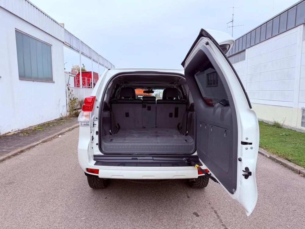 Land Cruiser 3.0 D4D 190 60EME ANNIVERSARY 4X4 BVA 2012 occasion 83260 LA CRAU